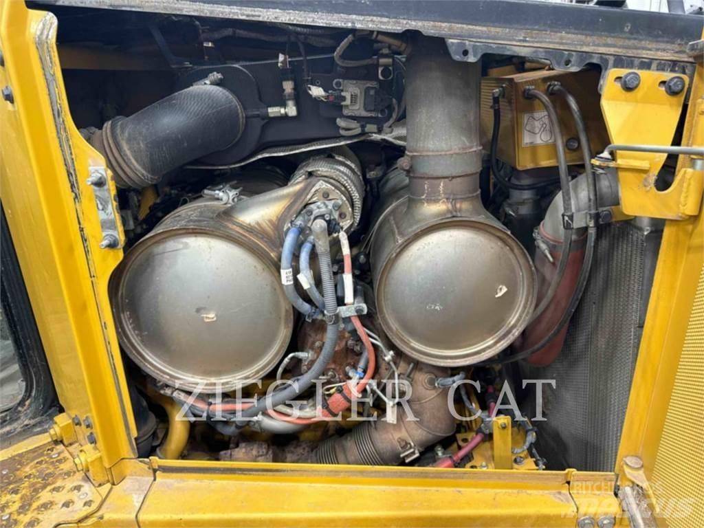 CAT D6XE lánctalpas dózerek