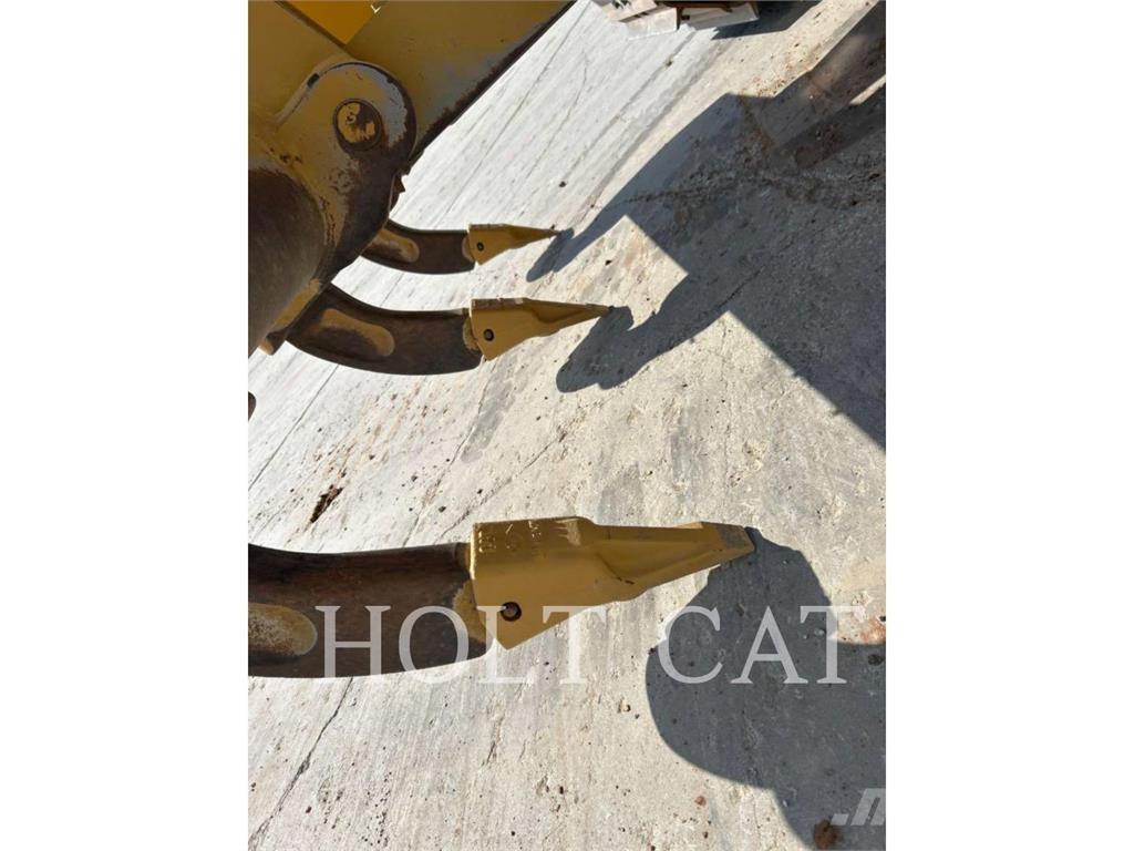CAT D6XELGPVP3 lánctalpas dózerek