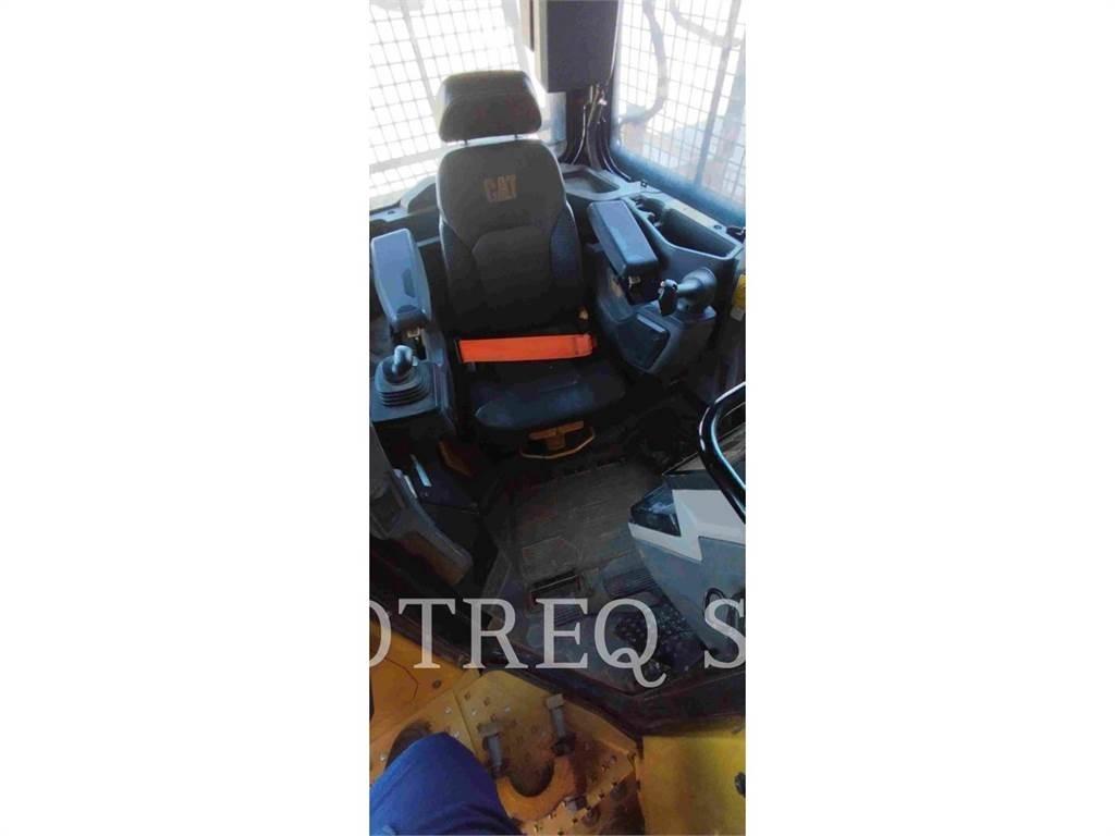 CAT D7 lánctalpas dózerek