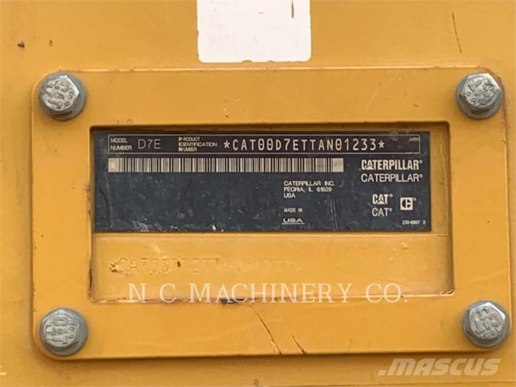 CAT D7E lánctalpas dózerek