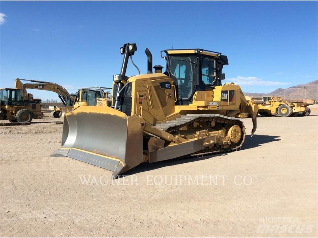 CAT D7E lánctalpas dózerek