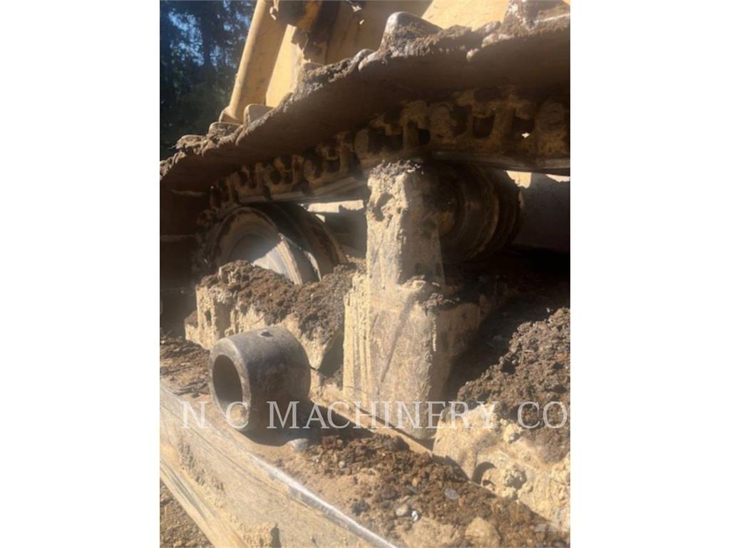 CAT D7G lánctalpas dózerek