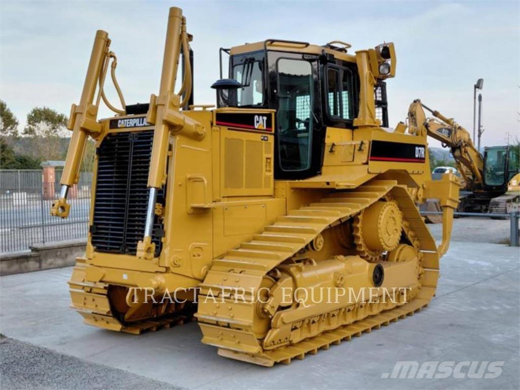 CAT D7RIIXR lánctalpas dózerek