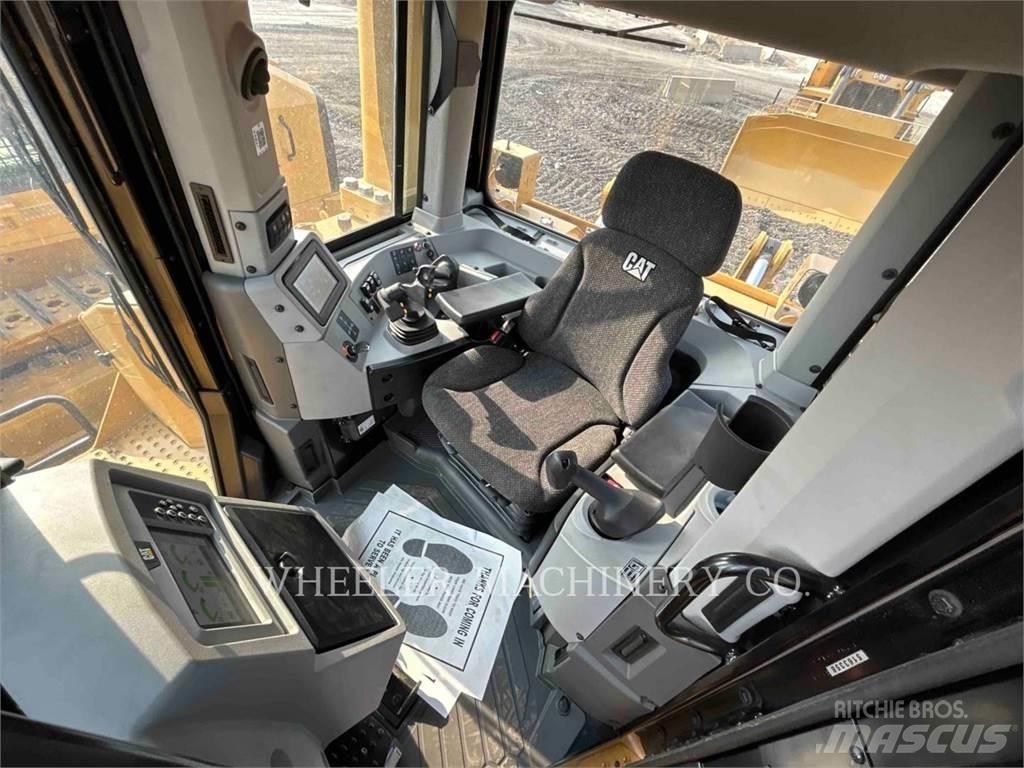 CAT D8 SU lánctalpas dózerek