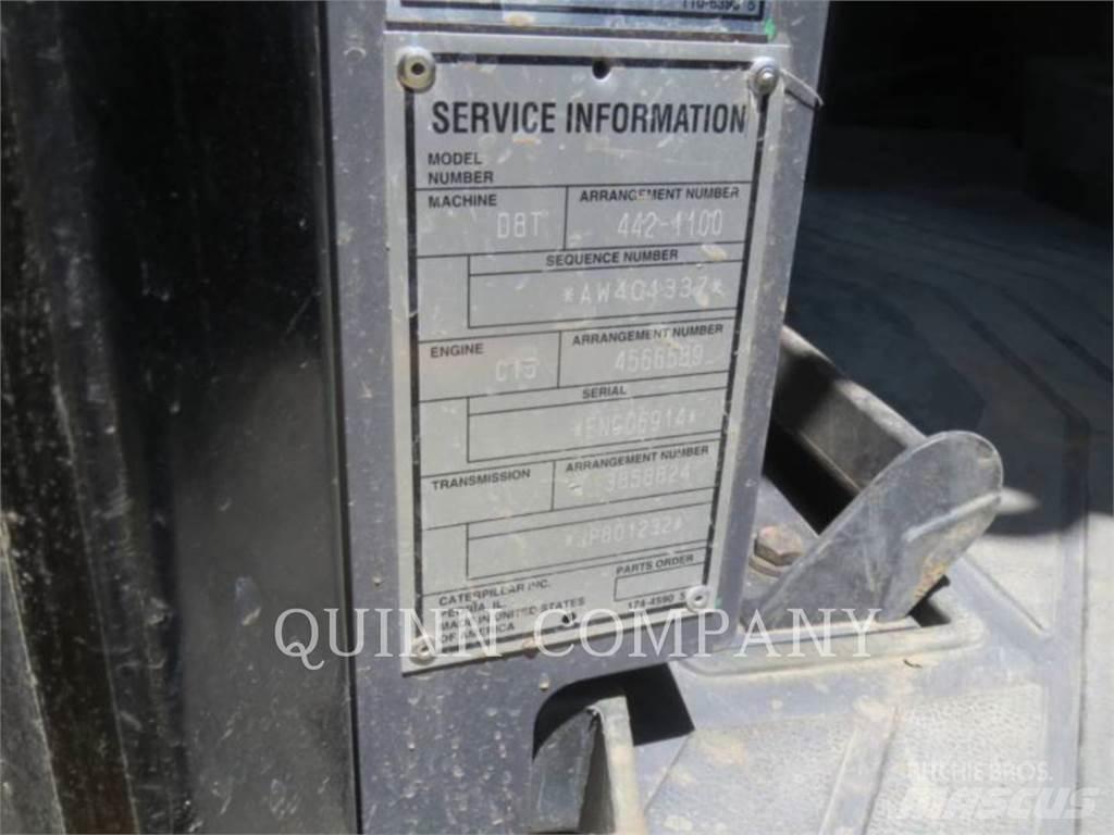 CAT D8T lánctalpas dózerek