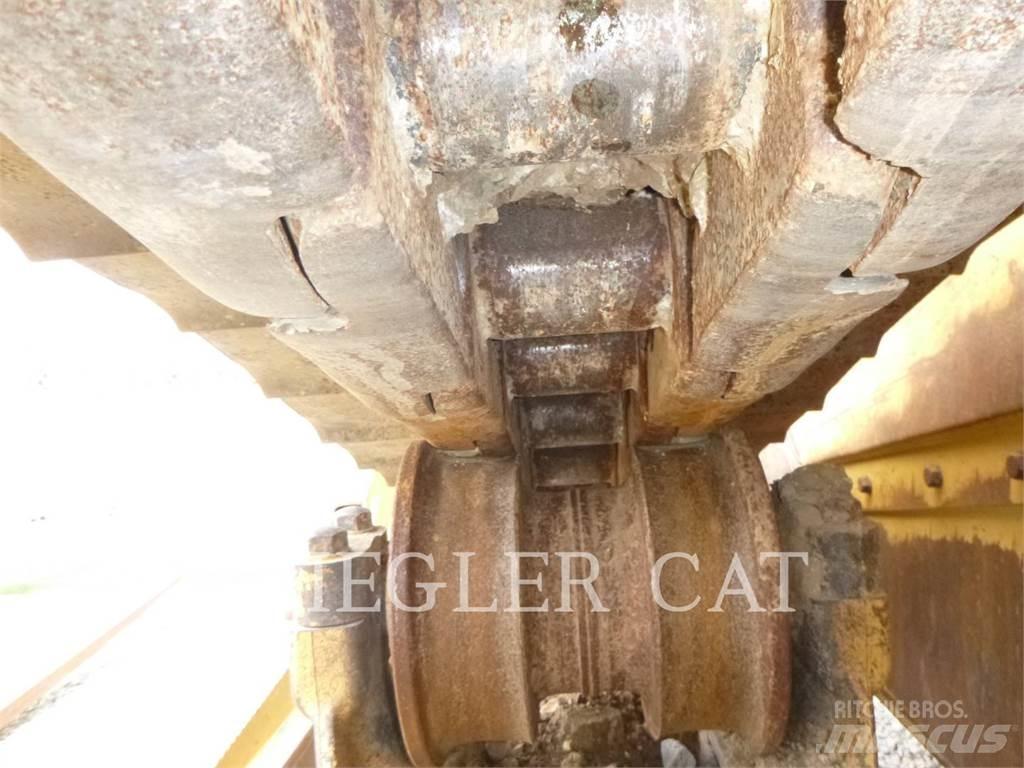 CAT D8T lánctalpas dózerek
