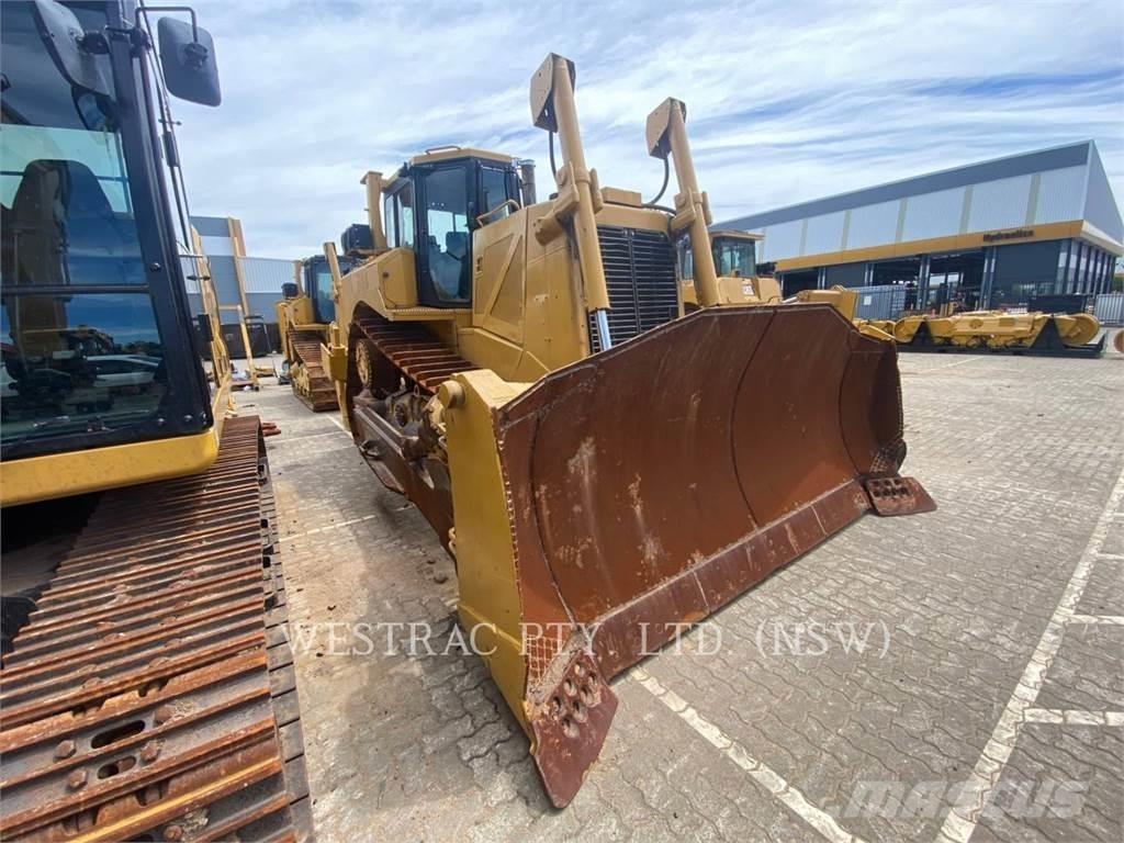 CAT D8T lánctalpas dózerek