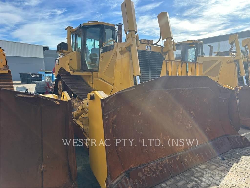 CAT D8T lánctalpas dózerek