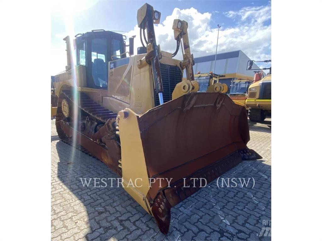 CAT D8T lánctalpas dózerek