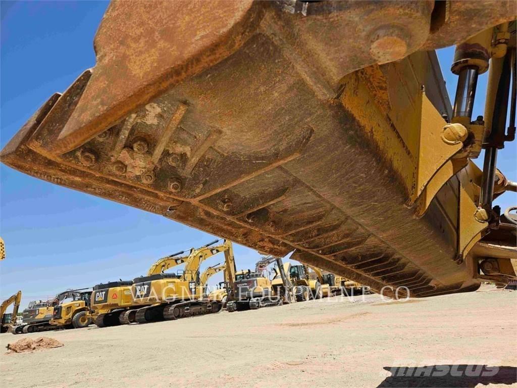 CAT D8T lánctalpas dózerek