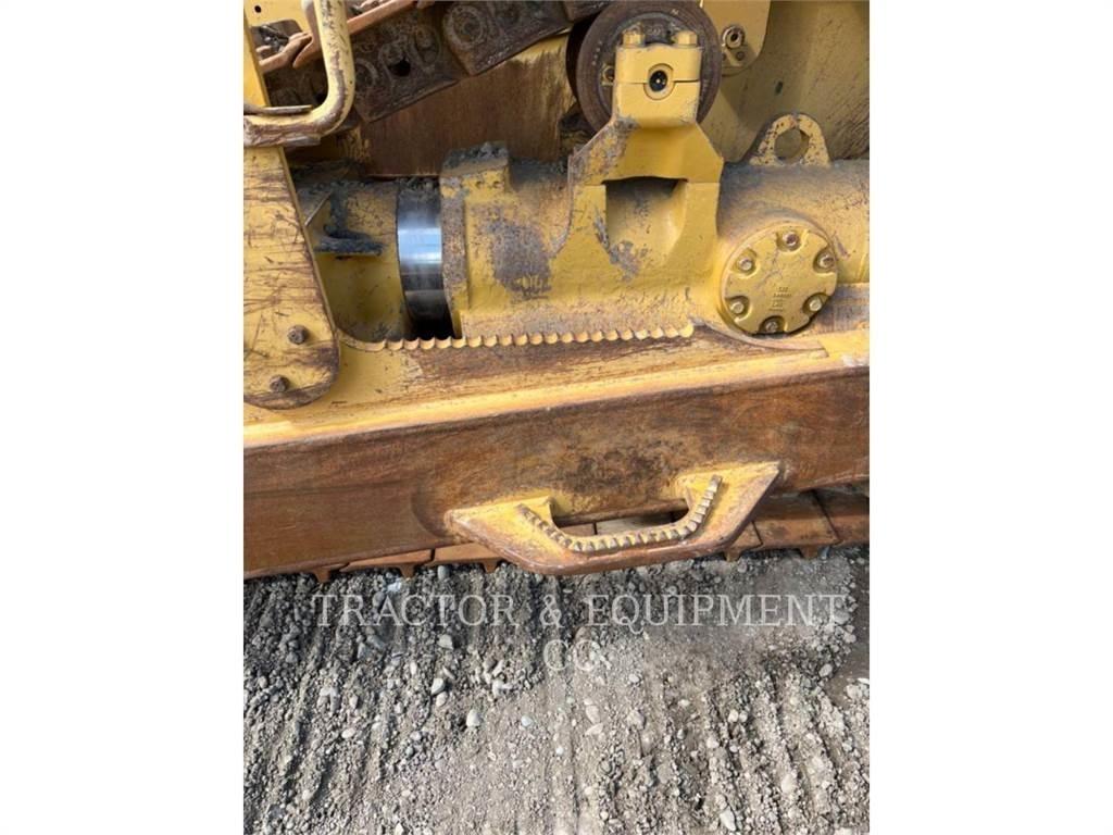 CAT D8T lánctalpas dózerek