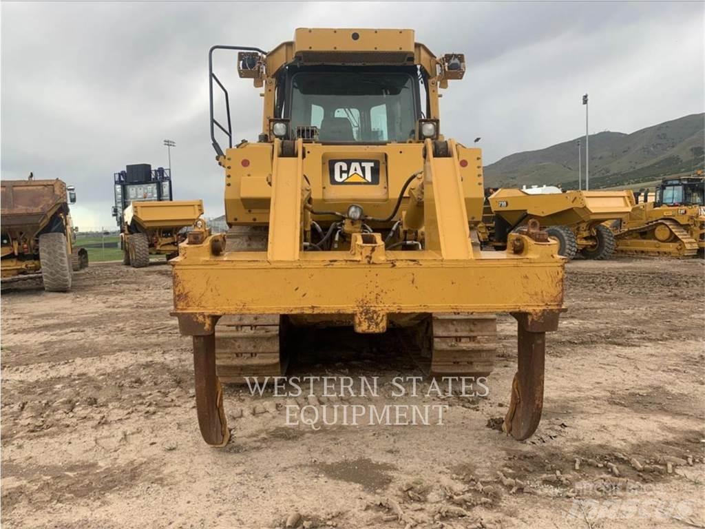 CAT D8T lánctalpas dózerek