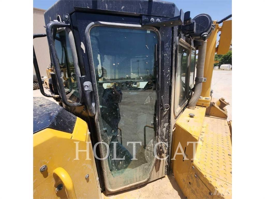 CAT D8T lánctalpas dózerek
