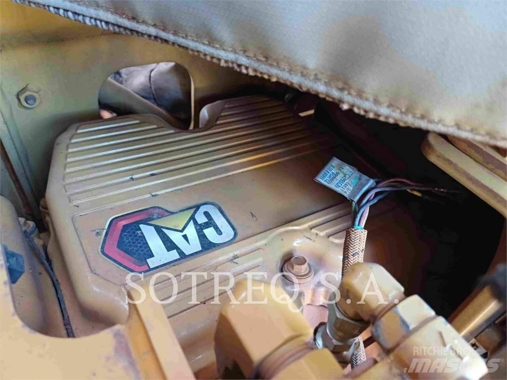 CAT D8T lánctalpas dózerek