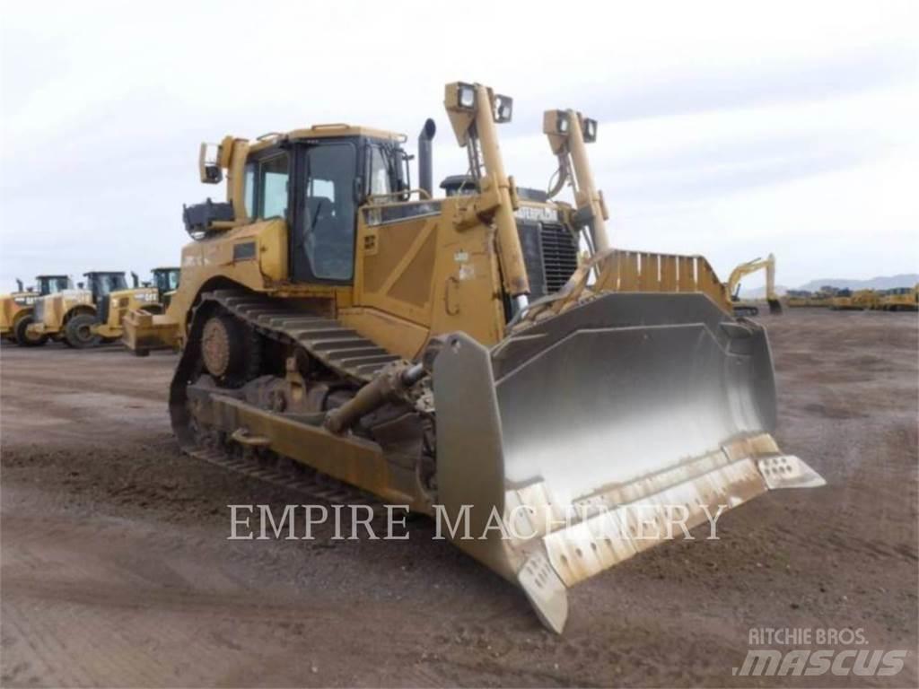 CAT D8T lánctalpas dózerek