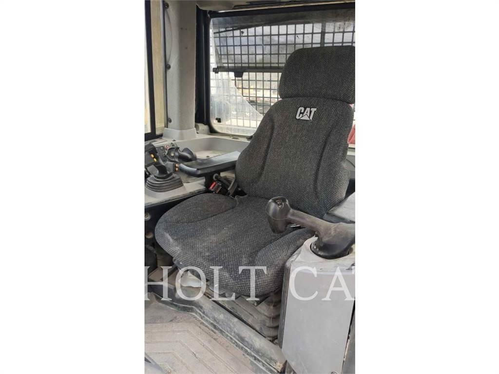 CAT D8T lánctalpas dózerek