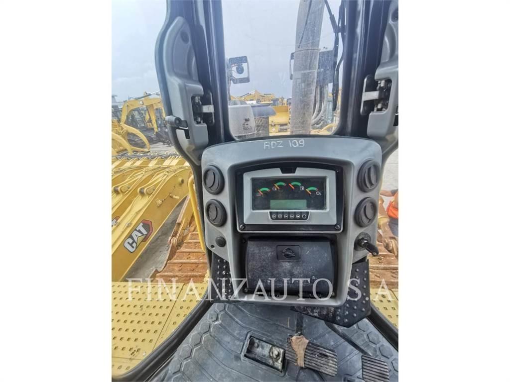 CAT D8T lánctalpas dózerek