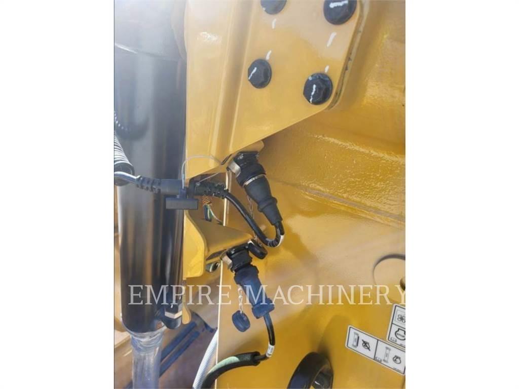 CAT D8T lánctalpas dózerek