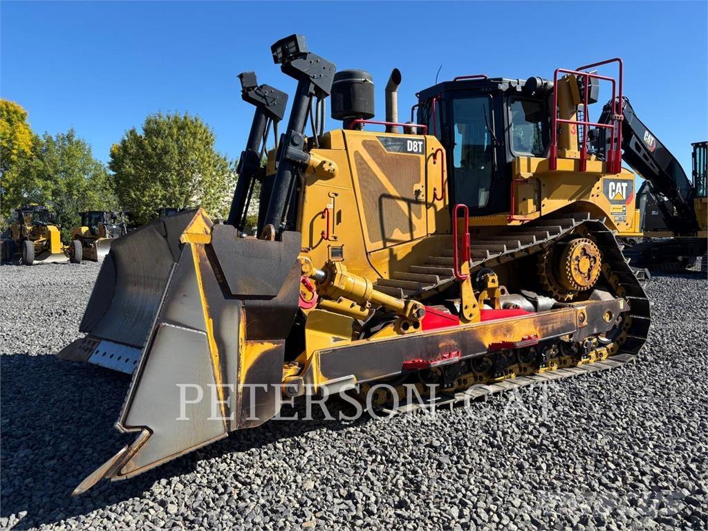 CAT D8T lánctalpas dózerek