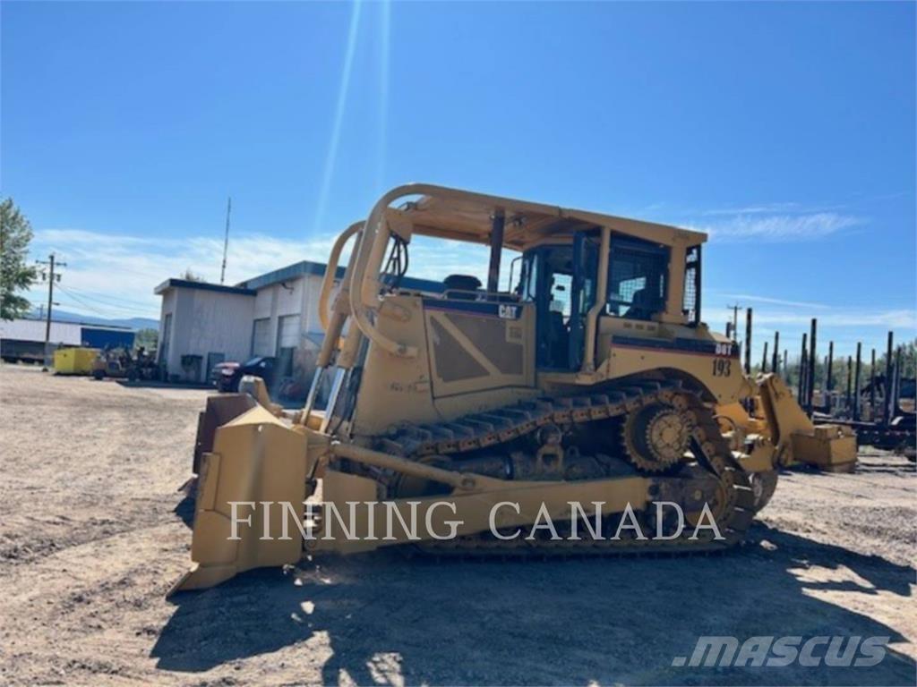 CAT D8T lánctalpas dózerek