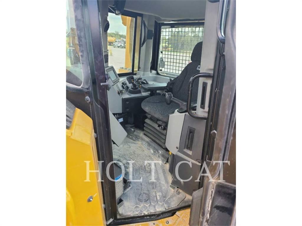 CAT D8T lánctalpas dózerek