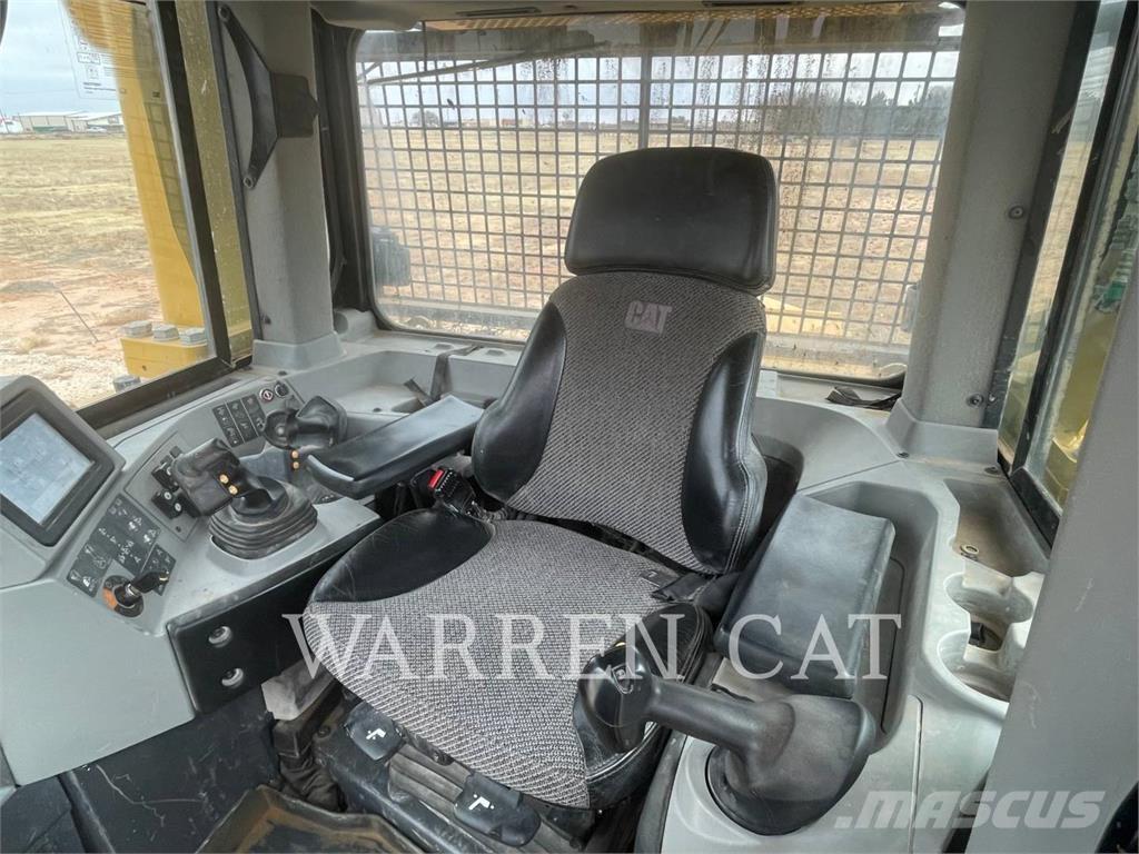 CAT D8T 4XLARO lánctalpas dózerek