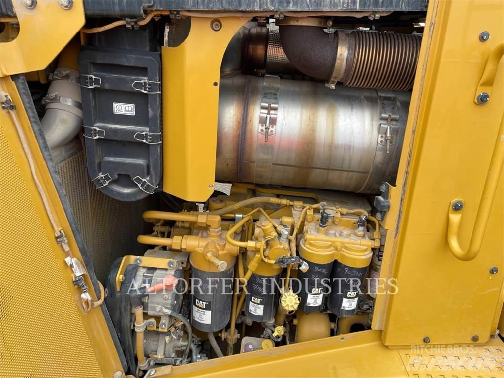 CAT D8T W lánctalpas dózerek