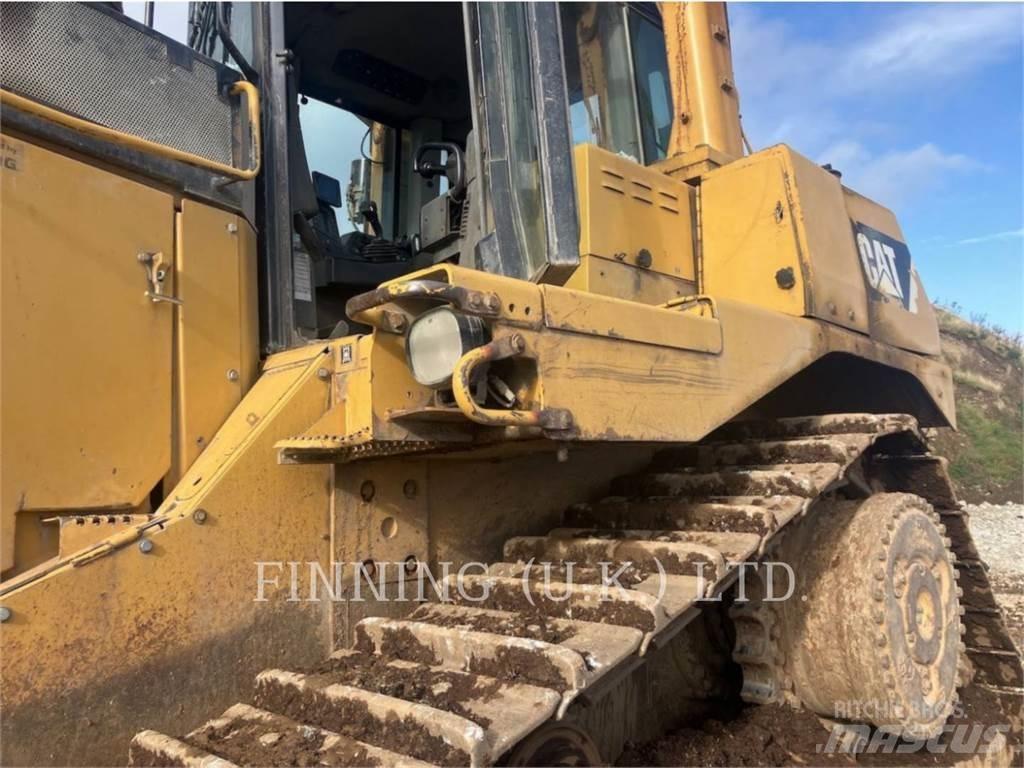 CAT D9 lánctalpas dózerek