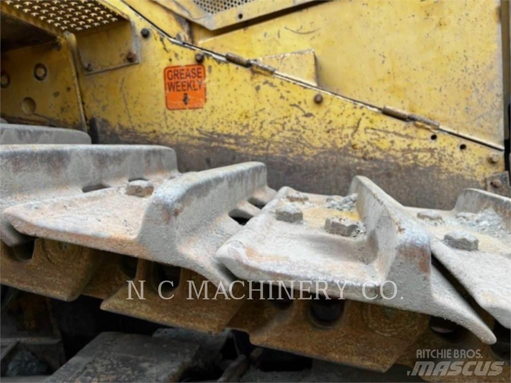 CAT D9N lánctalpas dózerek
