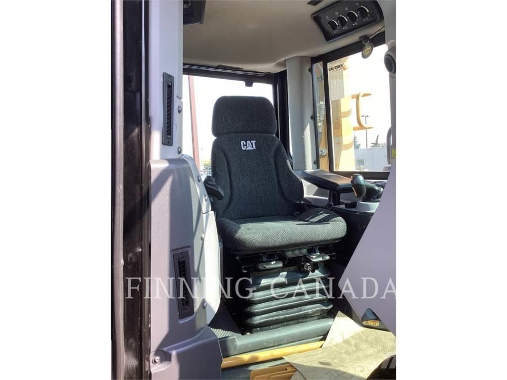 CAT D9T lánctalpas dózerek