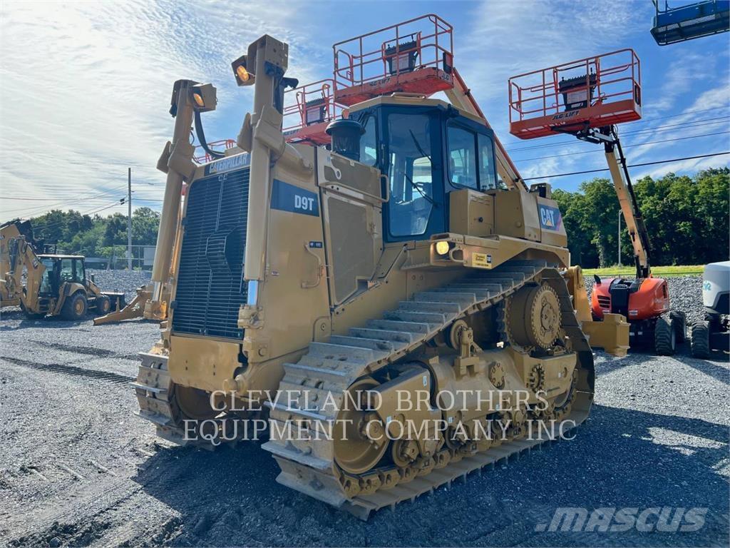 CAT D9T lánctalpas dózerek