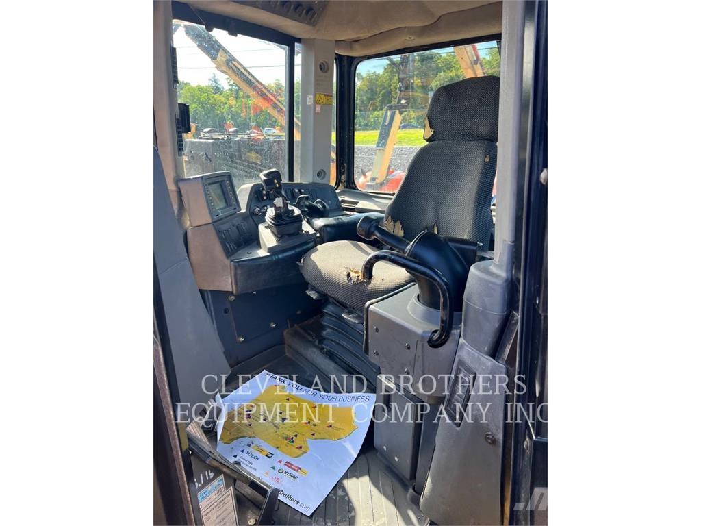 CAT D9T lánctalpas dózerek