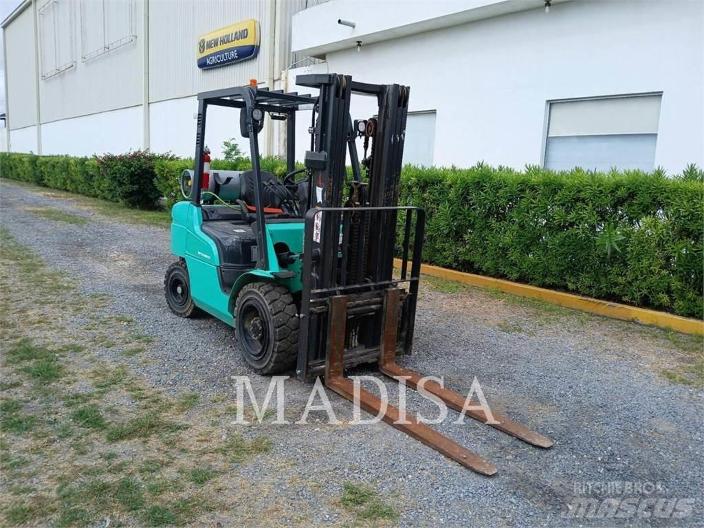 CAT FG30N5-GLE Targoncák-Egyéb