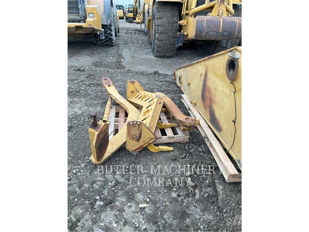 CAT FRONT SCARIFIER Réthasogatók