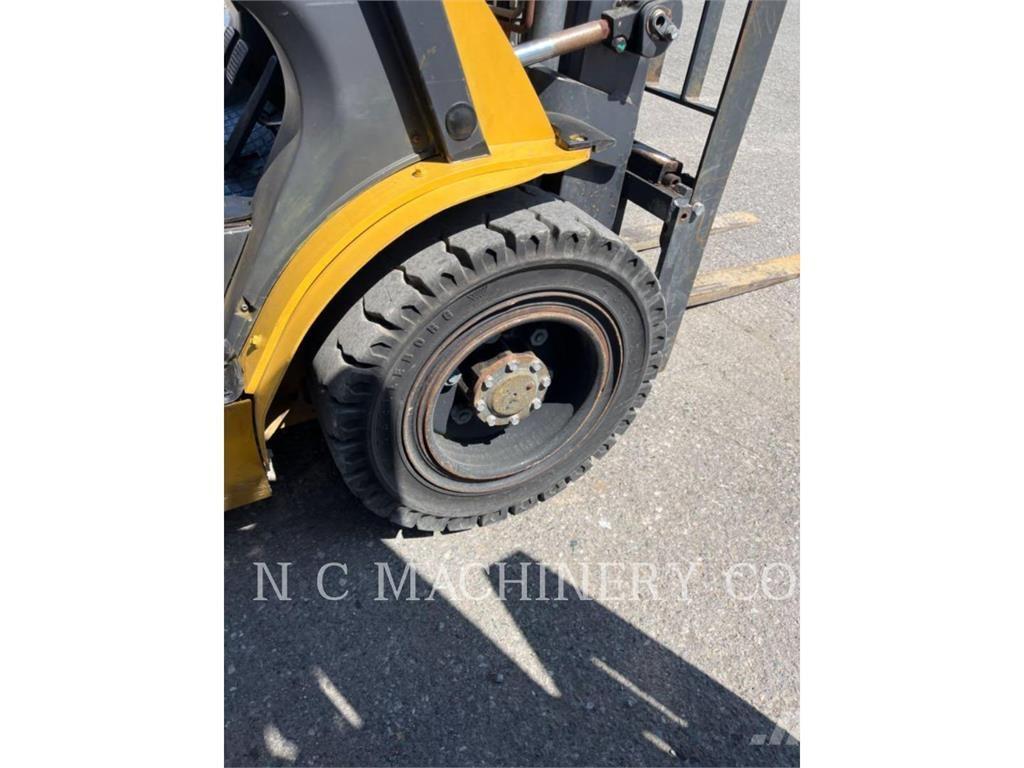 CAT GP30N5 Gázüzemű targoncák