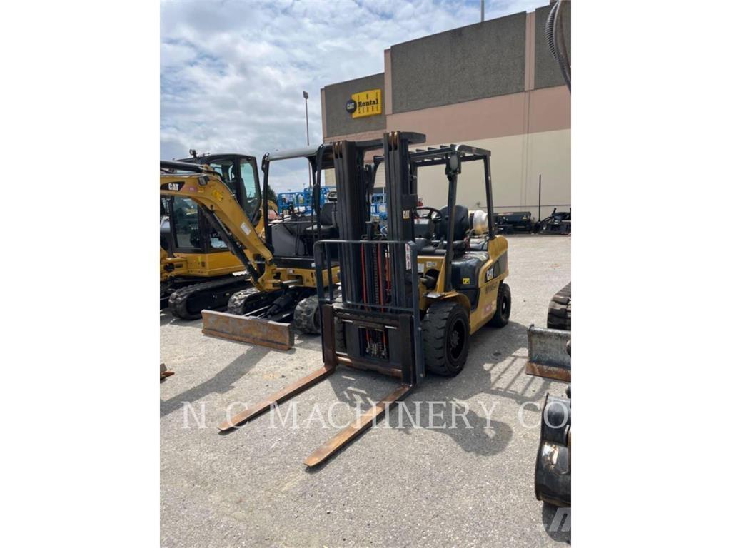 CAT GP30N5 Gázüzemű targoncák