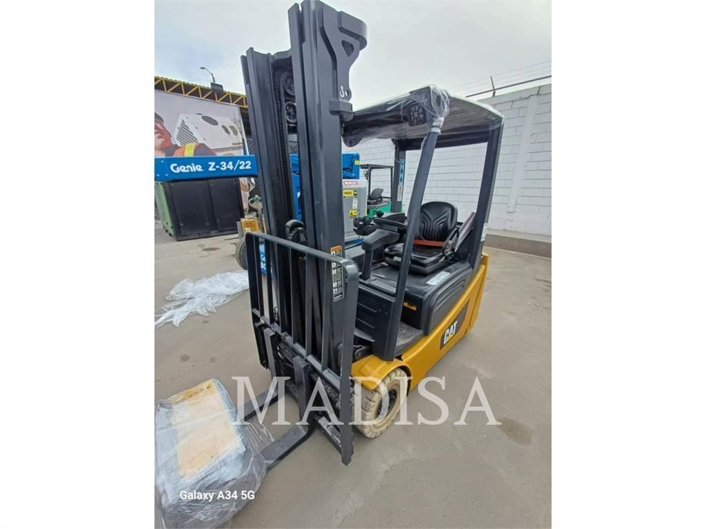CAT LIFT TRUCKS 2ET3000 Targoncák-Egyéb
