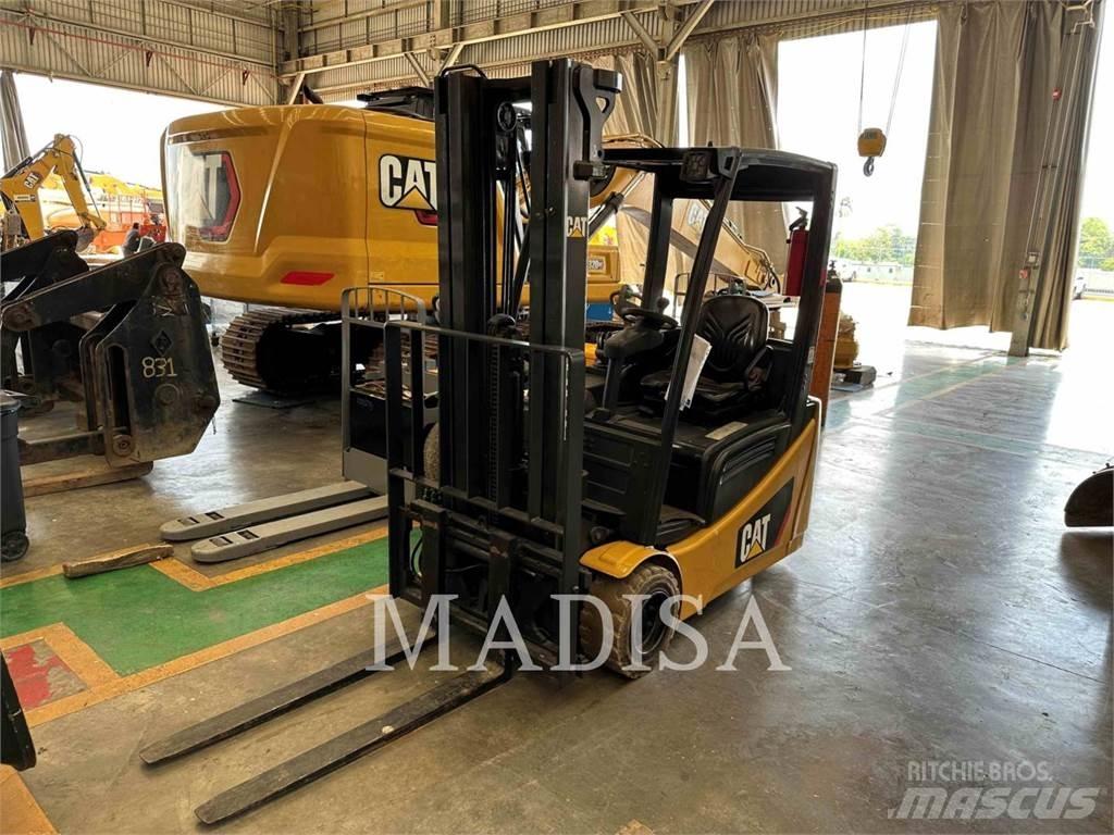 CAT LIFT TRUCKS 2ET4000 Targoncák-Egyéb