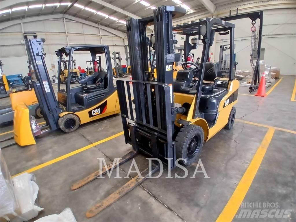 CAT LIFT TRUCKS DP25NM Targoncák-Egyéb