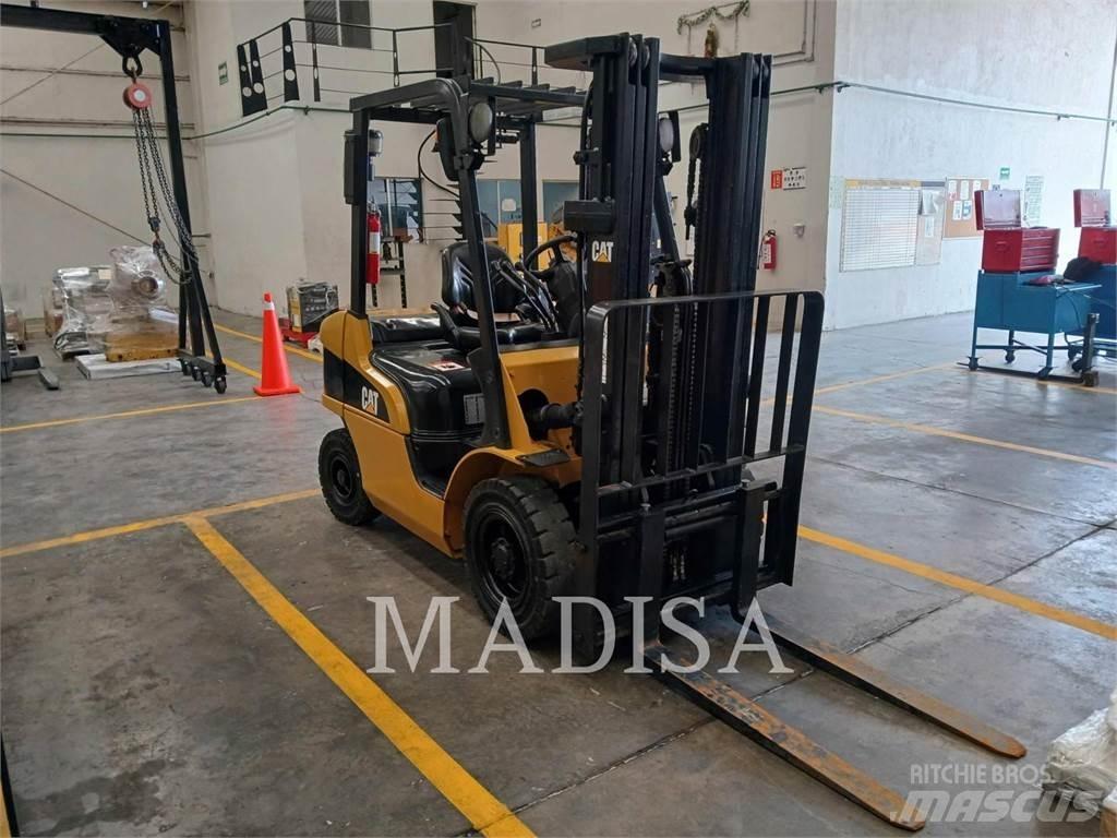 CAT LIFT TRUCKS DP25NM Targoncák-Egyéb