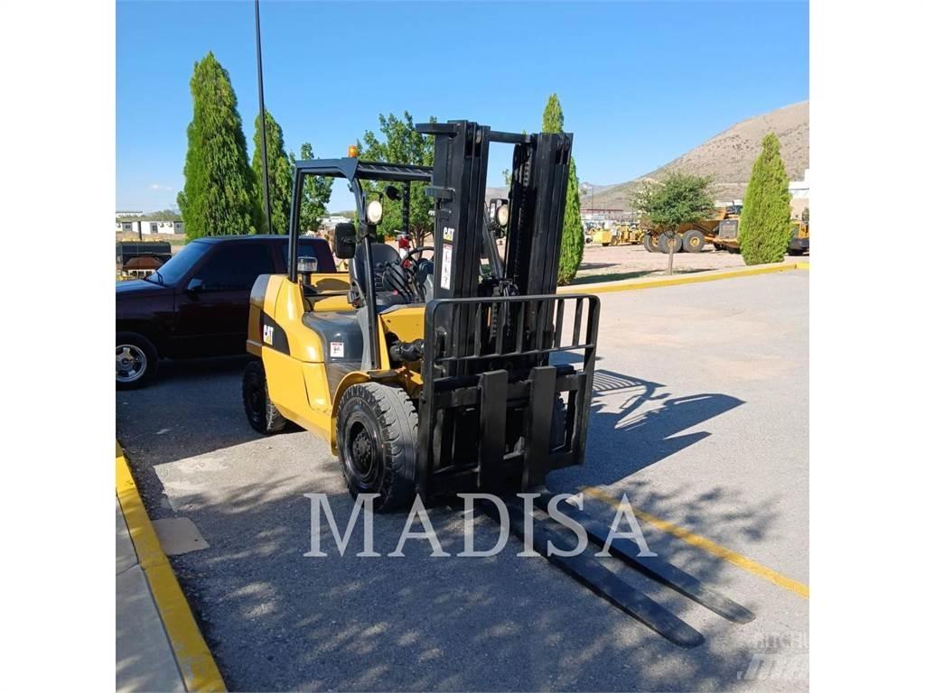 CAT LIFT TRUCKS DP50NM Dízel targoncák