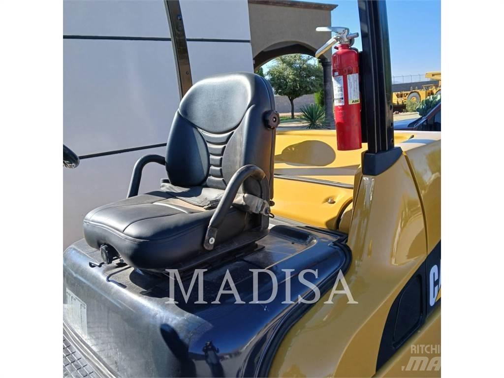 CAT LIFT TRUCKS DP50NM Dízel targoncák