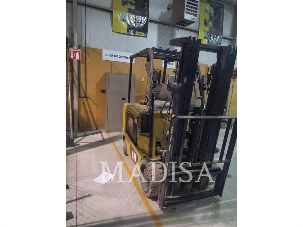 CAT LIFT TRUCKS EC25LN2 Targoncák-Egyéb