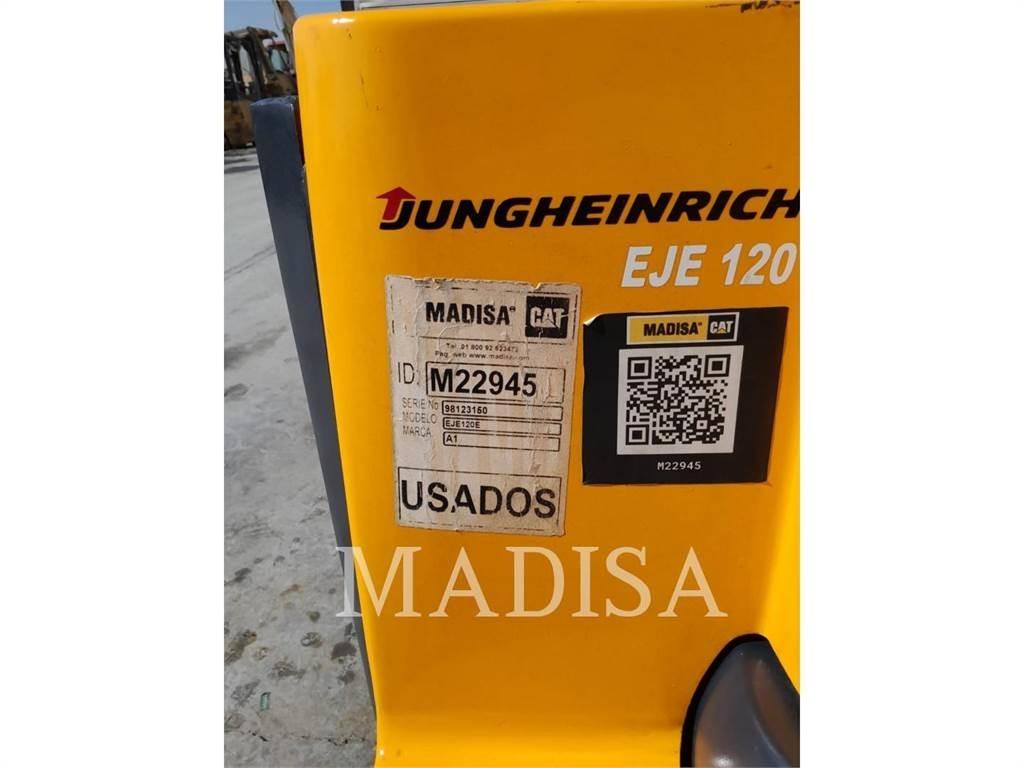 CAT LIFT TRUCKS EJE120E Golfkocsik