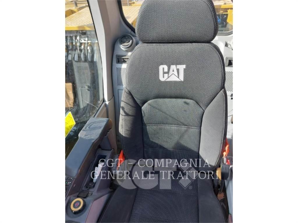 CAT M314 Gumikerekes kotrók