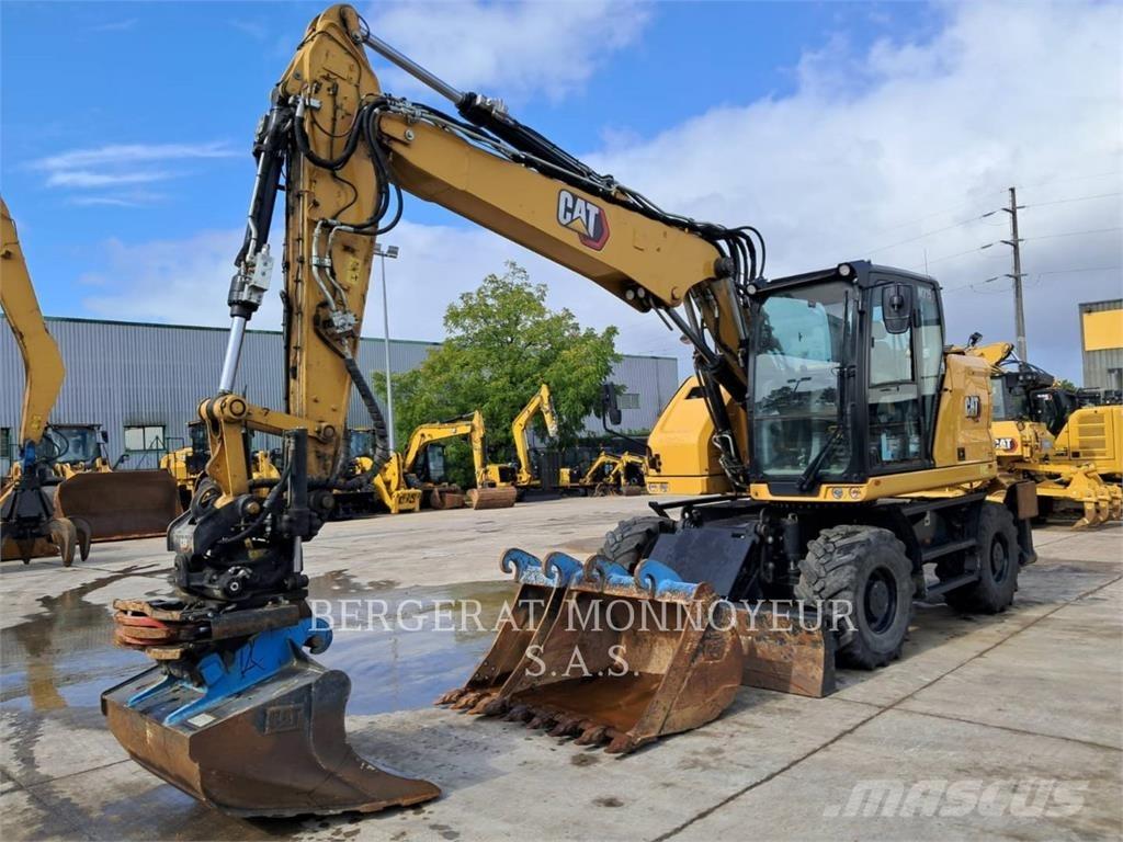 CAT M315 Gumikerekes kotrók