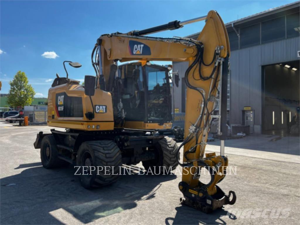 CAT M315F Gumikerekes kotrók