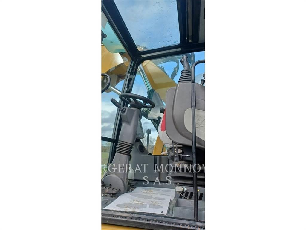 CAT M315F IVC Gumikerekes kotrók