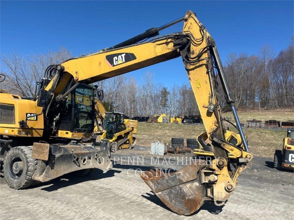CAT M316F Gumikerekes kotrók