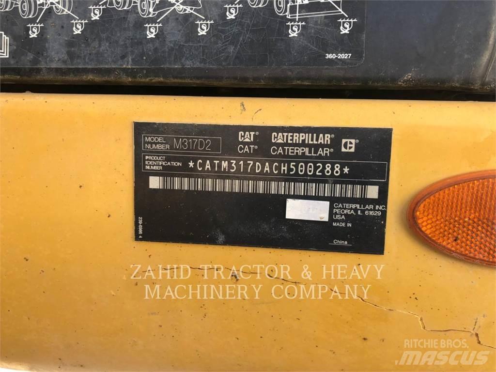 CAT M317D Gumikerekes kotrók